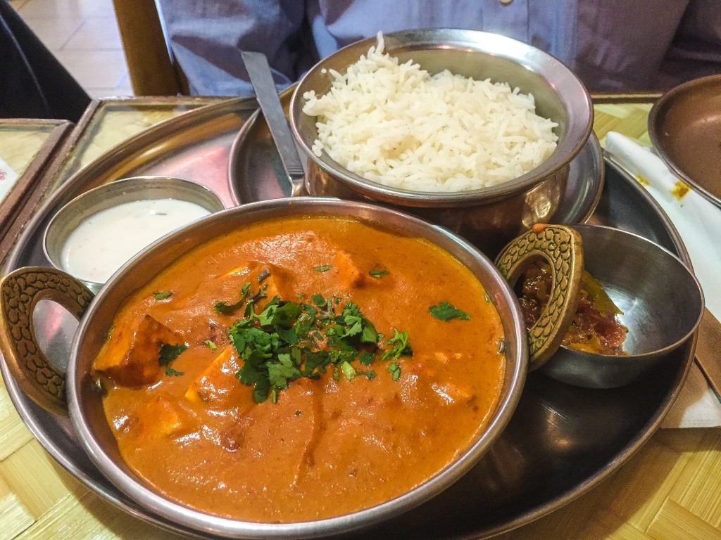 Paneer Makhani  $8.50   Cubes of homemade cottage cheese cooked with tomato based onion sauce and flavored with heavy cream. 